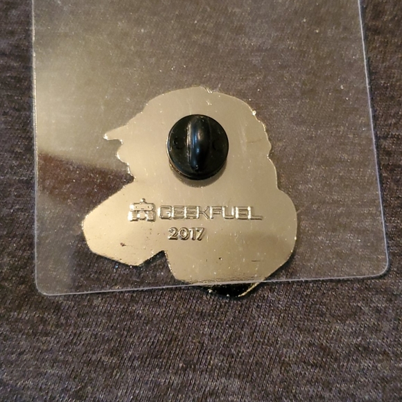 Stranger Things Pin - Picture 2 of 2